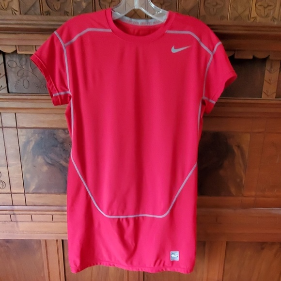 Nike Pro Combat Compression Hypercool Dri-Fit Max T-Shirt YL - Picture 2 of 6